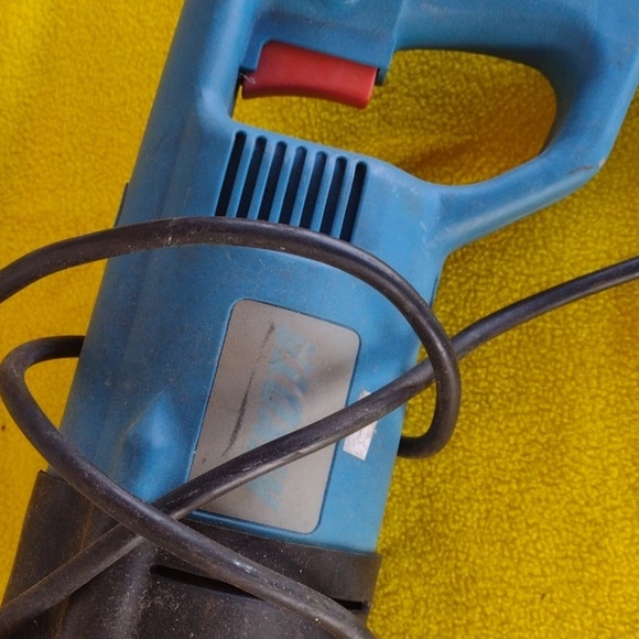 Nikota Blue and Black Reciprocating Saw - Picture 3 of 3